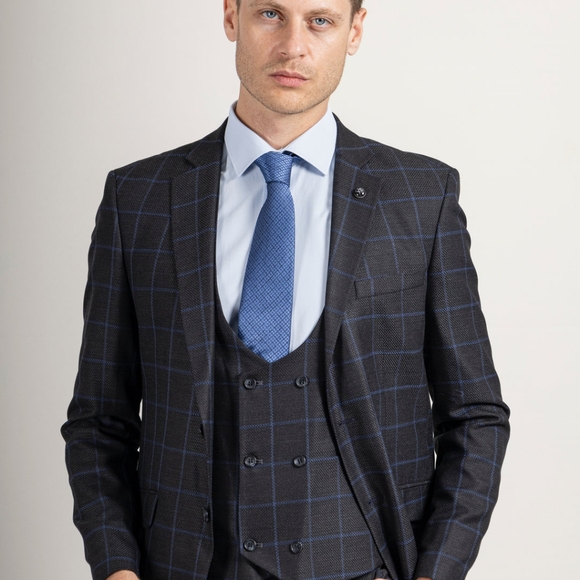 3 Piece Plaid Check Suit 36R x 30W - Picture 2 of 5